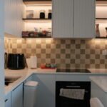 Fixer un meuble haut de cuisine